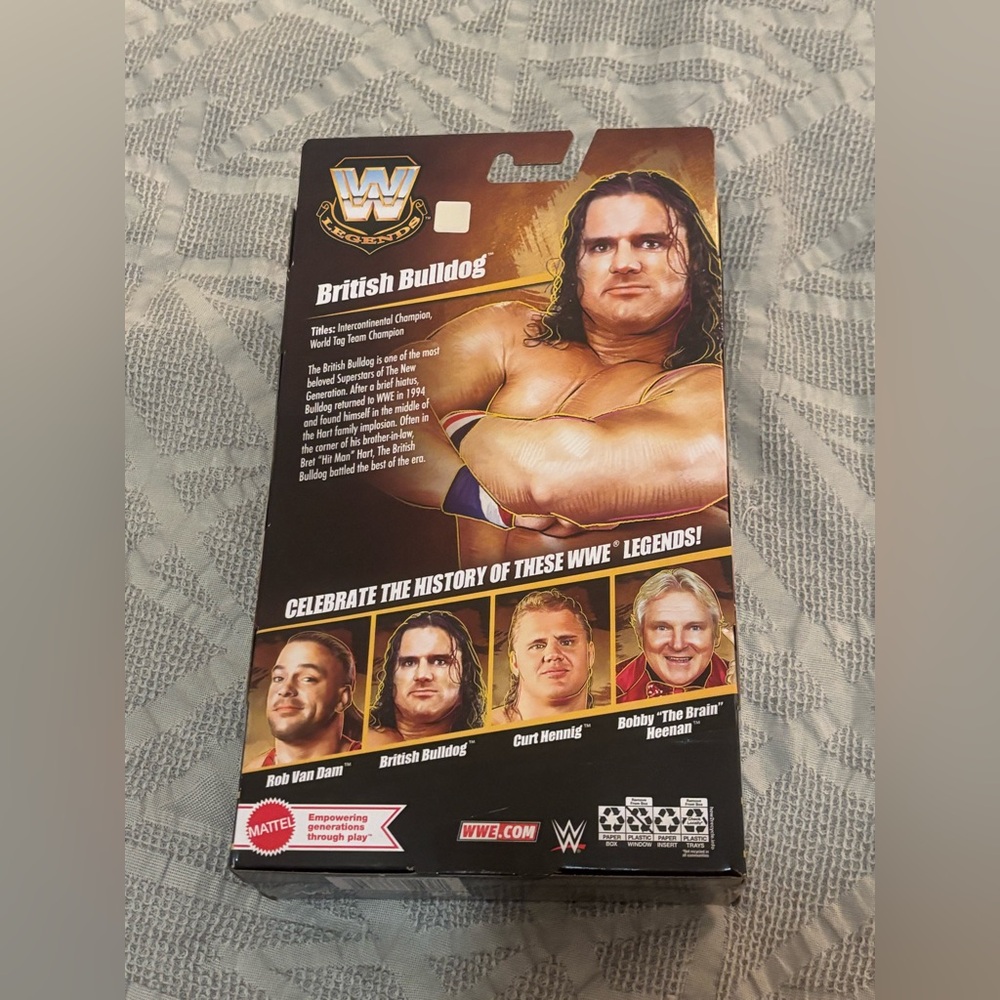 British Bulldog WWE Elite Collection Legends Series 29 Action Figure New in Box - Picture 5 of 5